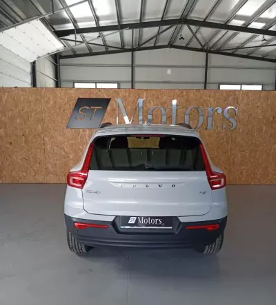 Volvo XC 40 2019 - 24950 EUR, 91723 km - AUTO.MOTO.pt - 91723km - foto 5 de 19