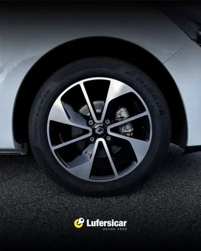 Renault Clio 2017 - 9950 EUR, 129000 km - AUTO.MOTO.pt - 129000km - foto 6 de 9