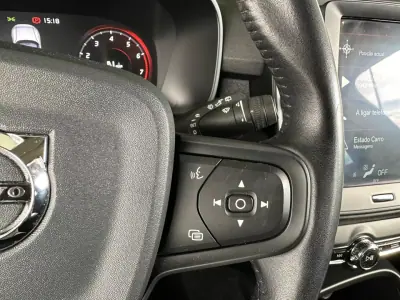 Volvo XC 40 2019 - 24900 EUR, 91623 km - AUTO.MOTO.pt - 91623km - foto 17 de 29