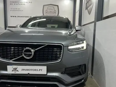 Volvo XC 90 2018 — foto 4 de 60