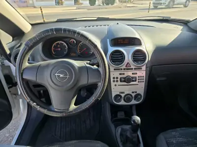 Opel CORSA VAN 1.3 CDTI 2014 - 5950 EUR, 194383 km - 194383km - foto 6 de 10