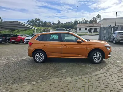 Skoda Kamiq 2023 - 18750 EUR, 33500 km - AUTO.MOTO.pt - 33500km - foto 4 de 31