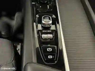 Volvo V60 2021 - 25990 EUR, 82125 km - AUTO.MOTO.pt - 82125km - foto 28 de 51