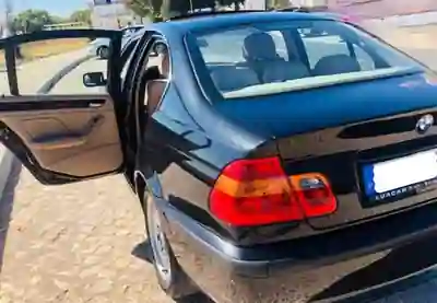 BMW 325I 2002 - 3500 EUR, 260000 km - 260000km - foto 2 de 8