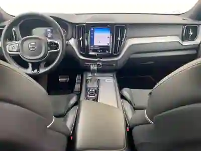Volvo XC 60 2019 - 33980 EUR, 79000 km - AUTO.MOTO.pt - 79000km - foto 6 de 15