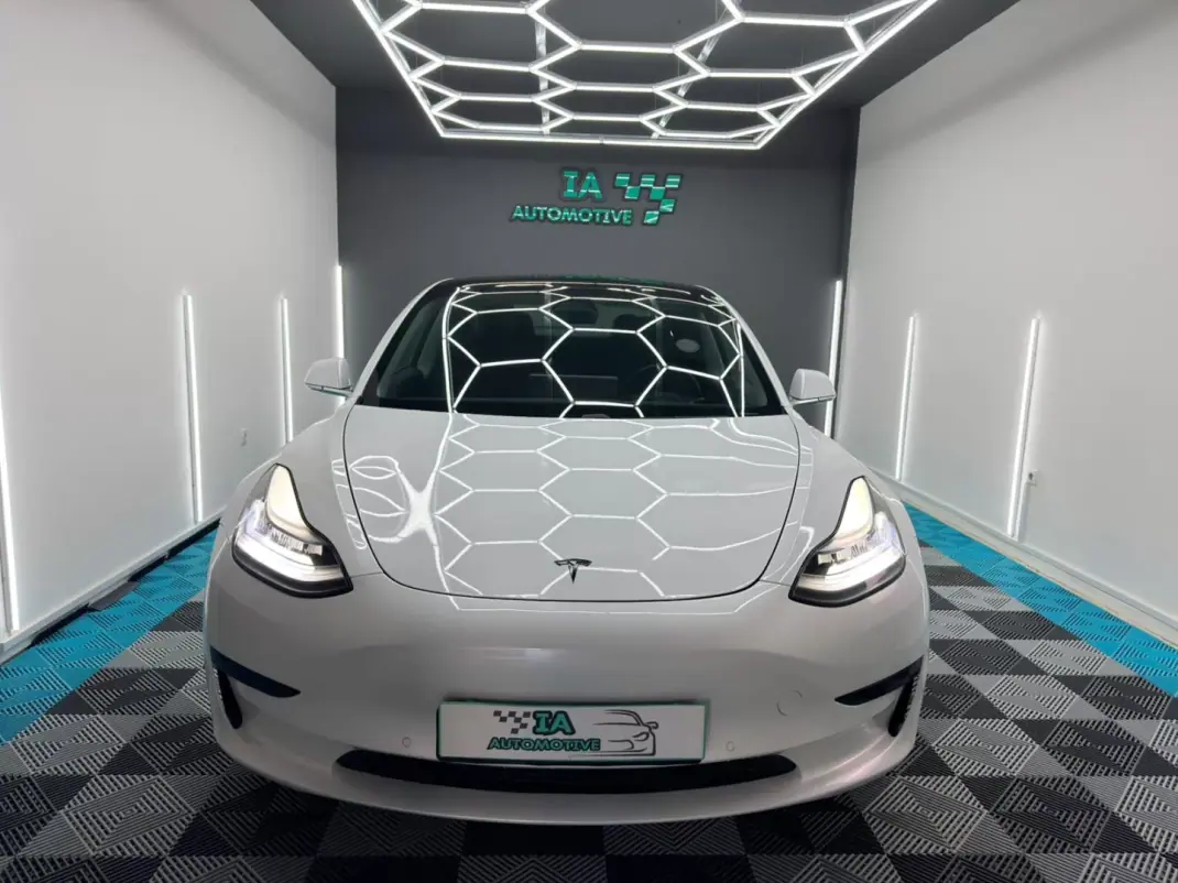 Tesla Model 3 2019 - 18500 EUR, 162000 km - AUTO.MOTO.pt - 162000km - foto 2 de 24