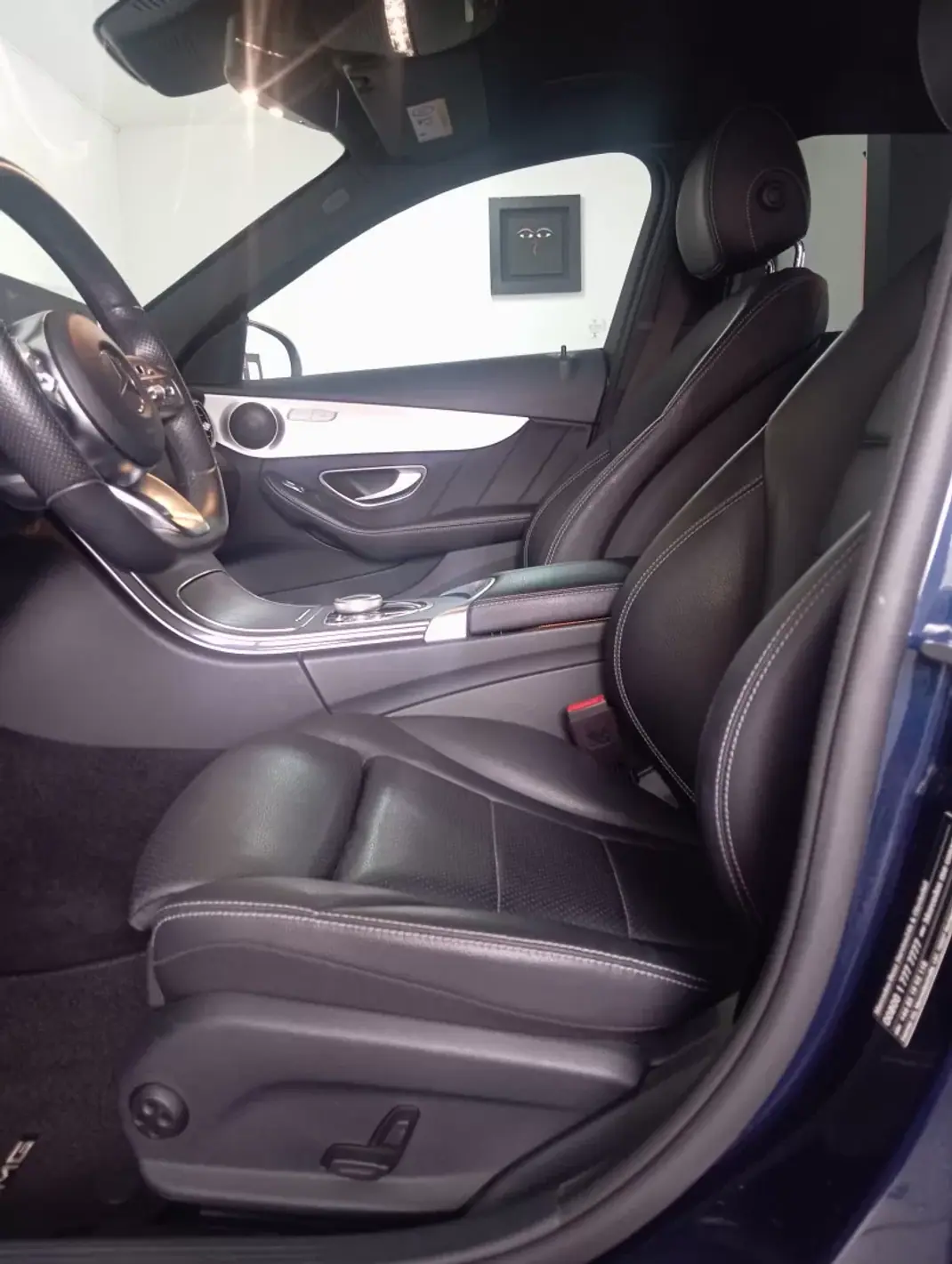 Mercedes-Benz C 220 2019 - 28300 EUR, 140000 km - AUTO.MOTO.pt - 140000km - foto 27 de 36
