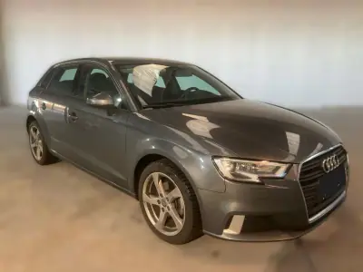 Audi A3 Sportback 2019 - 18500 EUR, 184500 km - AUTO.MOTO.pt - 184500km - foto 2 de 11