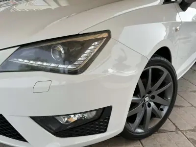 SEAT Ibiza 2013 - 9950 EUR, 120356 km - AUTO.MOTO.pt - 120356km - foto 3 de 29