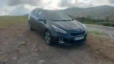 Kia Ceed SW 2016 - 9990 EUR, 135800 km - AUTO.MOTO.pt - 135800km - foto 1 de 15