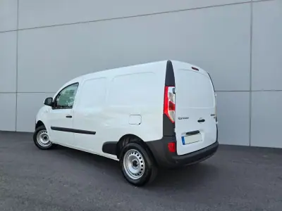Renault 2021 - 12750 EUR, 143600 km - AUTO.MOTO.pt - 143600km - foto 2 de 23