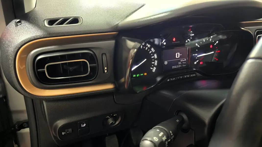 Citroën C3 2019 - 12750 EUR, 56334 km - AUTO.MOTO.pt - 56334km - foto 22 de 75