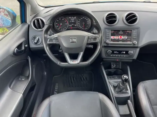 SEAT Ibiza 2016 - 11490 EUR, 123350 km - AUTO.MOTO.pt - 123350km - foto 10 de 23