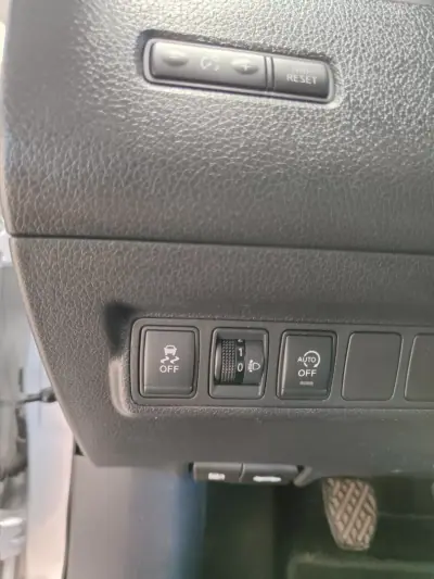 Nissan Pulsar 2016 - 9500 EUR, 102000 km - 102000km - foto 27 de 36