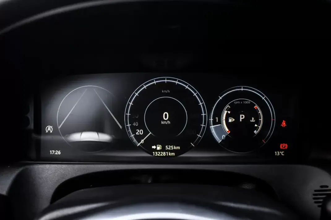 Jaguar XF Sportbrake 2019 - 23990 EUR, 147458 km - AUTO.MOTO.pt - 147458km - foto 18 de 47
