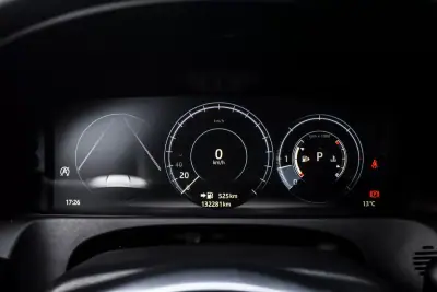 Jaguar XF Sportbrake 2019 - 23990 EUR, 147458 km - AUTO.MOTO.pt - 147458km - foto 18 de 47