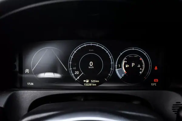 Jaguar XF Sportbrake 2019 - 23990 EUR, 147458 km - AUTO.MOTO.pt - 147458km - foto 18 de 47