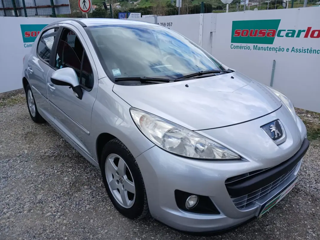 Peugeot 207 2012 - 5250 EUR, 180948 km - AUTO.MOTO.pt - 180948km - foto 6 de 28