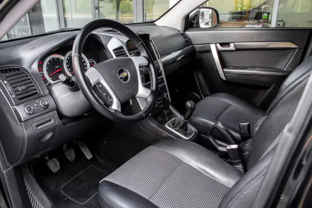 Chevrolet Captiva 2007 - 5990 EUR, 248481 km - AUTO.MOTO.pt - 248481km - foto 23 de 33