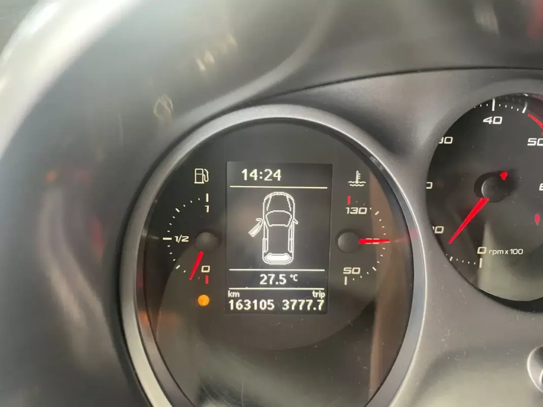 SEAT Leon 2012 - 12900 EUR, 163105 km - AUTO.MOTO.pt - 163105km - foto 21 de 27