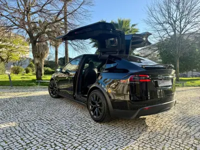 Tesla Model X 2023 - 81890 EUR, 49000 km - AUTO.MOTO.pt - 49000km - foto 24 de 47