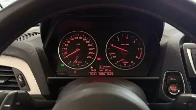 BMW 116 2016 - 13490 EUR, 184000 km - AUTO.MOTO.pt - 184000km - foto 26 de 31