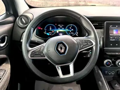 Renault Zoe 2020 - 17900 EUR, 71943 km - AUTO.MOTO.pt - 71943km - foto 18 de 24
