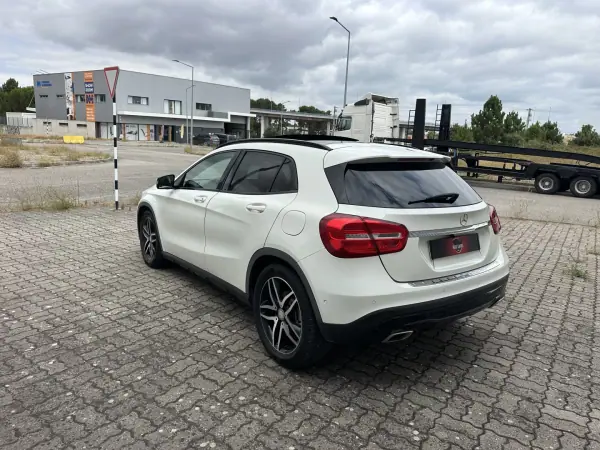 Mercedes-Benz GLA 180 2015 - 18990 EUR, 192000 km - 192000km - foto 6 de 20