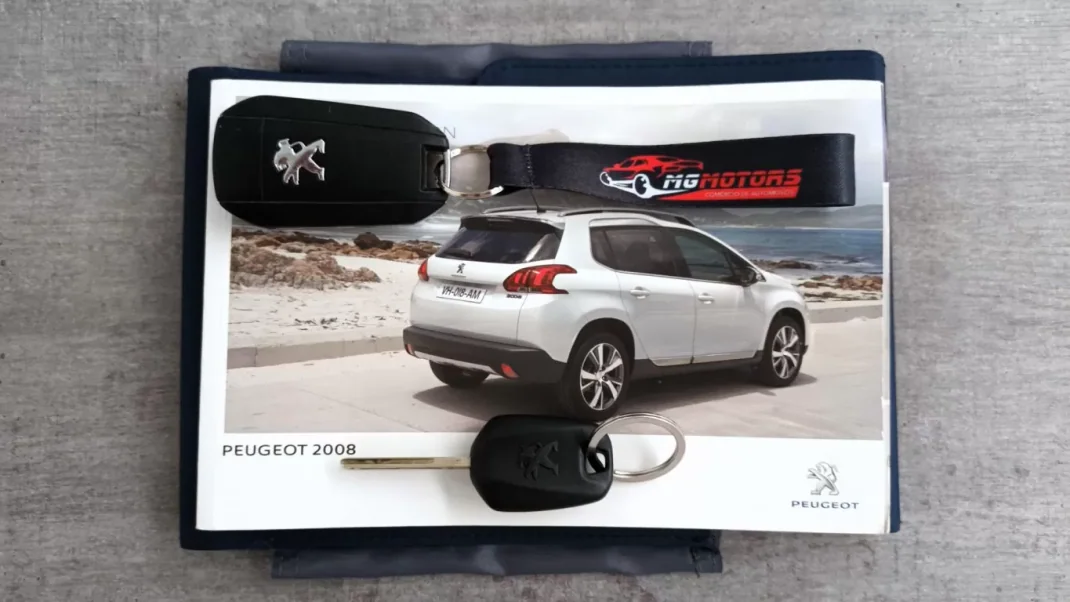 Peugeot 2008 2015 - 11490 EUR, 92490 km - AUTO.MOTO.pt - 92490km - foto 69 de 72