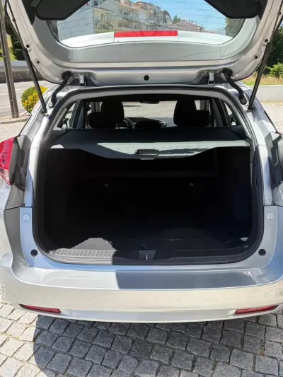 Honda Civic Tourer 2015 - 12900 EUR, 125000 km - AUTO.MOTO.pt - 125000km - foto 10 de 19