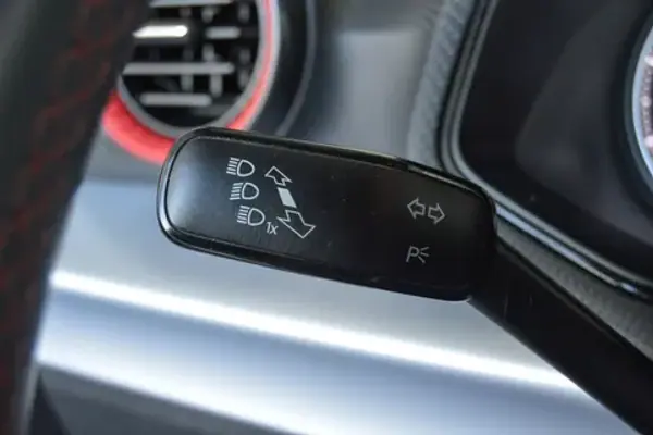SEAT Arona 2021 - 17900 EUR, 54000 km - AUTO.MOTO.pt - 54000km - foto 29 de 33
