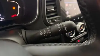 Renault Mégane Sport Tourer 2020 - 13990 EUR, 137993 km - AUTO.MOTO.pt - 137993km - foto 32 de 32