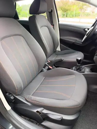 SEAT Ibiza ST 2011 - 4000 EUR, 209000 km - AUTO.MOTO.pt - 209000km - foto 11 de 12