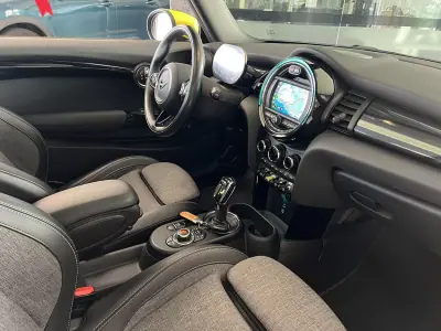 MINI Electric 2020 - 18900 EUR, 56462 km - AUTO.MOTO.pt - 56462km - foto 16 de 24