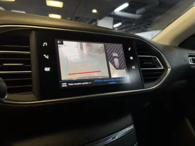 Peugeot 308 2019 - 10990 EUR, 130000 km - 130000km - foto 31 de 38