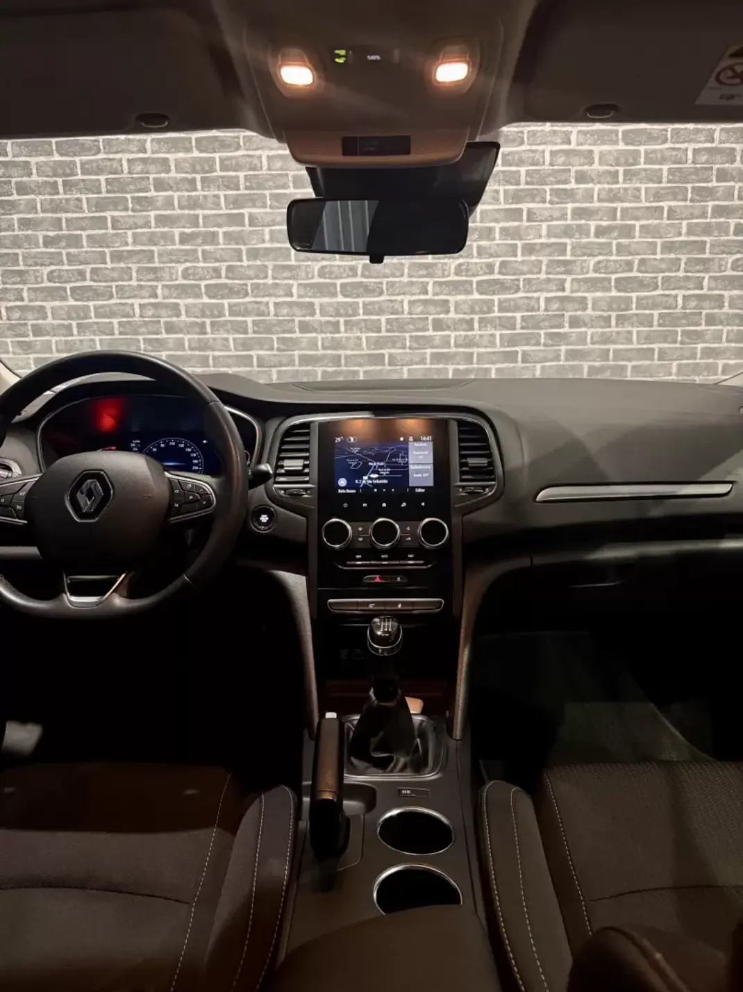 Renault Mégane Sport Tourer 2020 - 12990 EUR, 105000 km - 105000km - foto 13 de 15