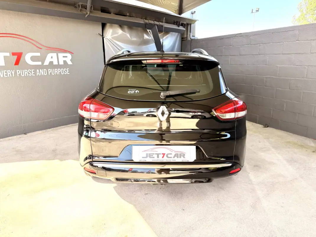 Renault Clio Sport Tourer 2013 - 7990 EUR, 202124 km - AUTO.MOTO.pt - 202124km - foto 6 de 13