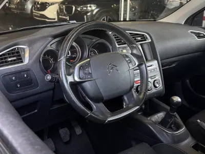 Citroën C4 2016 - 11990 EUR, 169400 km - AUTO.MOTO.pt - 169400km - foto 14 de 29