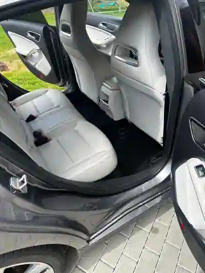 Mercedes-Benz CLA 180 2015 - 13500 EUR, 173000 km - 173000km - foto 5 de 5