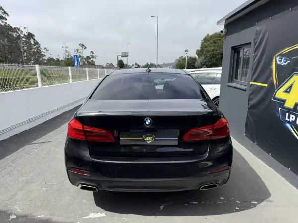 BMW 520 2019 - 28500 EUR, 146000 km - AUTO.MOTO.pt - 146000km - foto 4 de 21