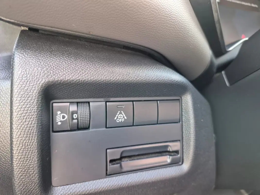 Citroën C5 Aircross 2019 - 20900 EUR, 75272 km - AUTO.MOTO.pt - 75272km - foto 9 de 23
