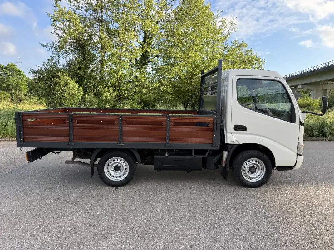 Toyota 2007 - 19900 EUR, 230000 km - AUTO.MOTO.pt - 230000km - foto 7 de 19