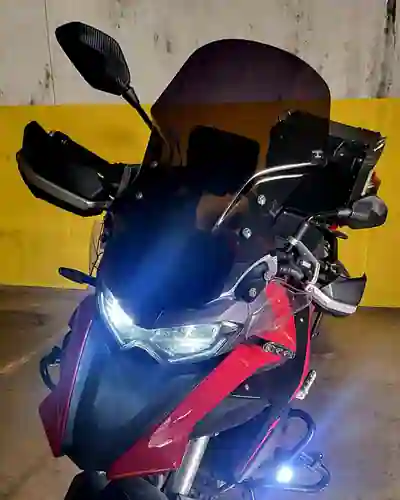 Qjmotor SRT700X 2023 - 5750 EUR, 5500 km - 5500km - foto 7 de 10