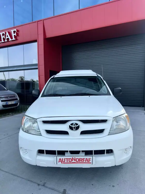 Toyota Hilux 2006 - 16500 EUR, 173266 km - AUTO.MOTO.pt - 173266km - foto 2 de 18