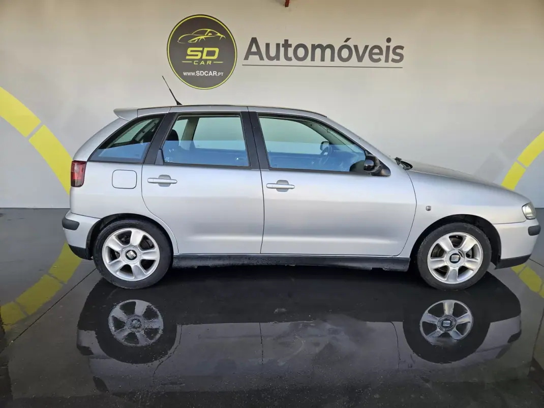 SEAT Ibiza 2001 - 2650 EUR, 277000 km - AUTO.MOTO.pt - 277000km - foto 3 de 10