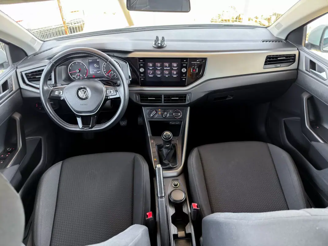 Volkswagen Polo 2018 - 12500 EUR, 112178 km - 112178km - foto 7 de 21