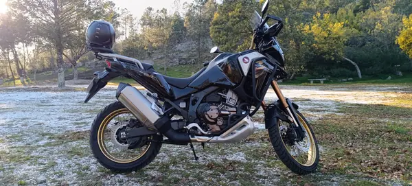 Honda CBR 1000RR 2021 - 15500 EUR, 7000 km - AUTO.MOTO.pt - 7000km - foto 5 de 6