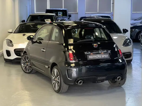 Fiat 500 2008 - 7990 EUR, 140000 km - AUTO.MOTO.pt - 140000km - foto 4 de 38