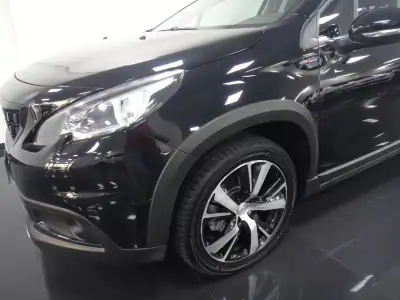 Peugeot 2008 2017 - 11750 EUR, 65000 km - AUTO.MOTO.pt - 65000km - foto 3 de 27
