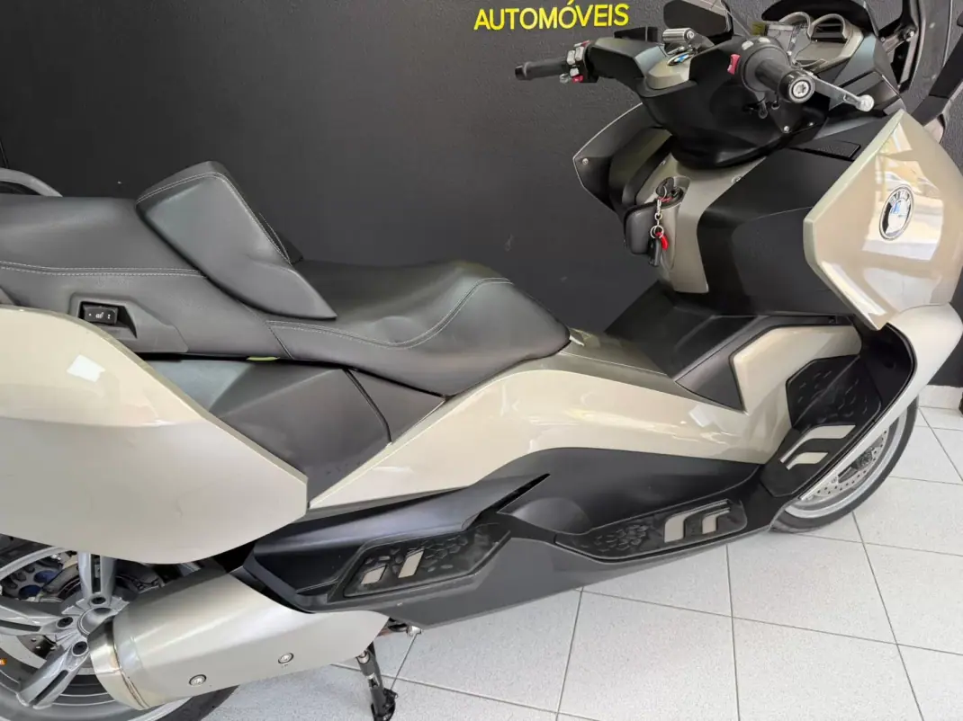 BMW C 650 GT 2012 - 5500 EUR, 31823 km - 31823km - foto 19 de 22